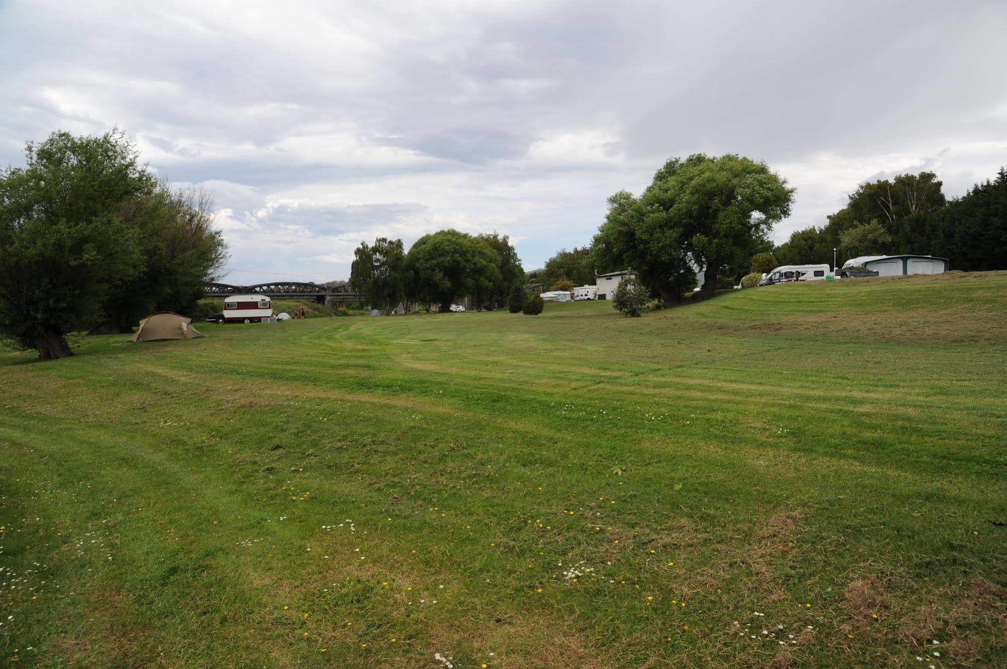 Blenheim Bridges Holiday Park Dış mekan fotoğraf