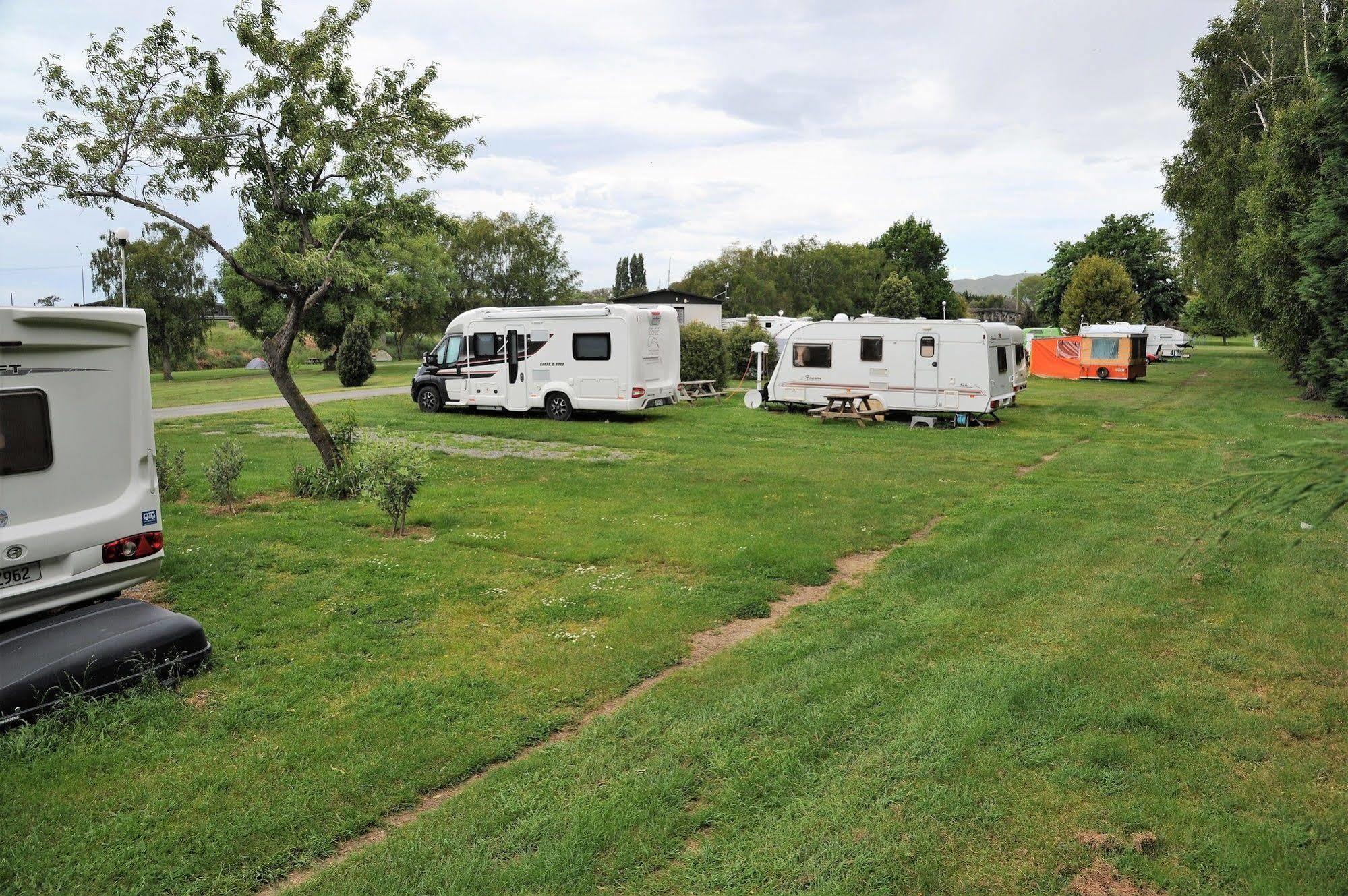 Blenheim Bridges Holiday Park Dış mekan fotoğraf